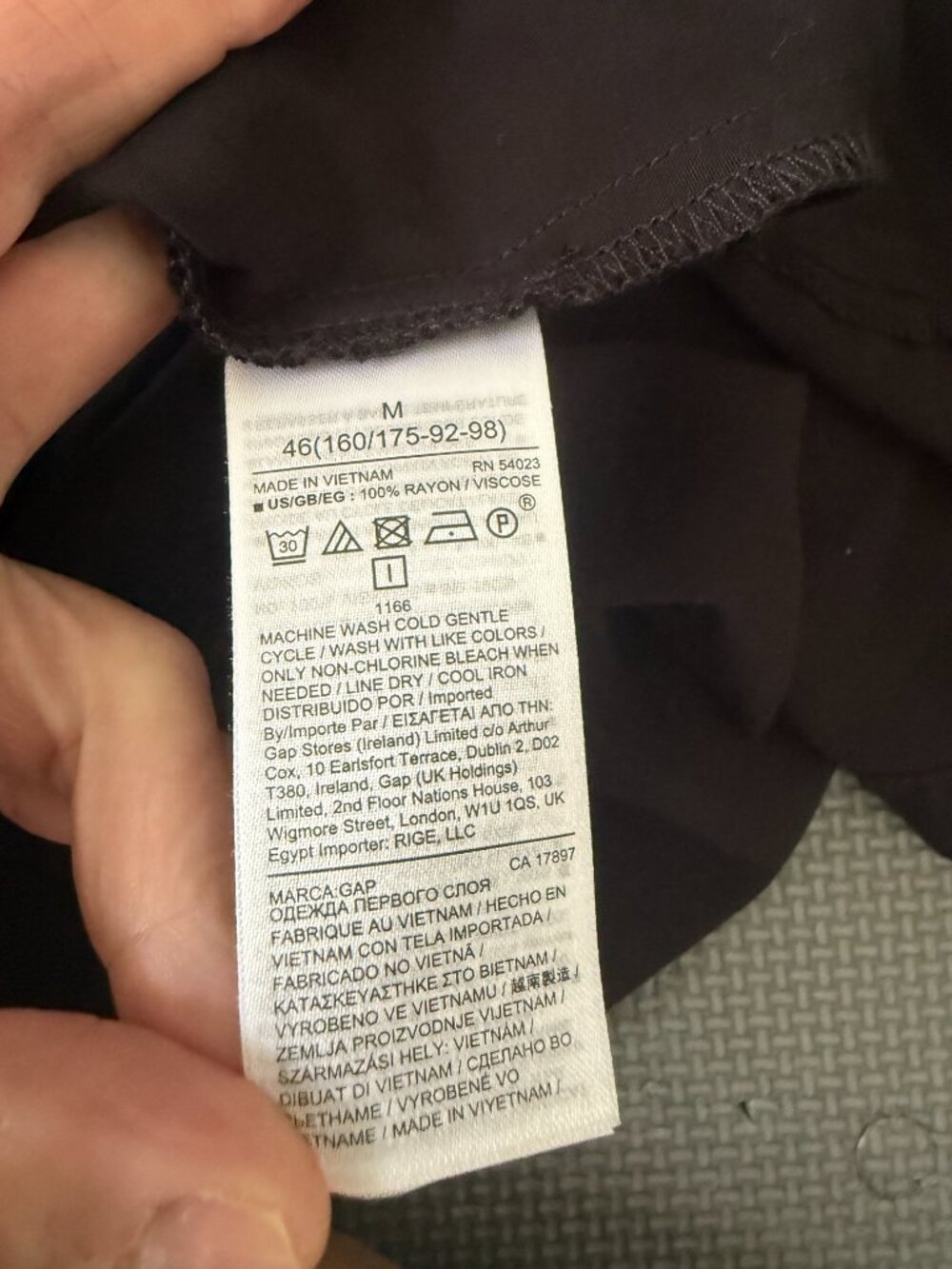 GAP Women's Long Sleeve V-Neck Blouse – True Black- M - Picture 8 of 10